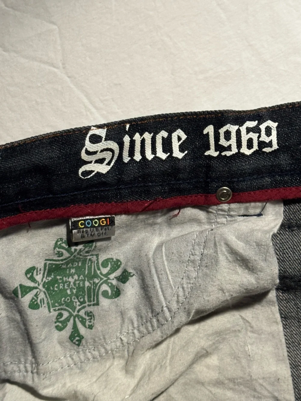 COOGI Black Denim Jeans with Red & Gold Embroidered Back 42x 16 1/2